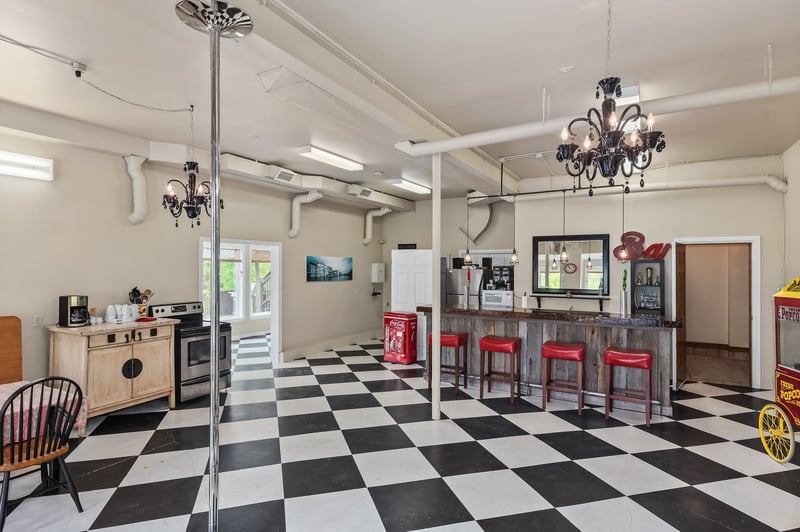 Luxury estate at 40 Hurd Street, Oshawa, ON — photo 51