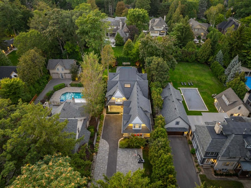 Luxury estate at 3087 Lakeshore Road, Burlington, ON — photo 46