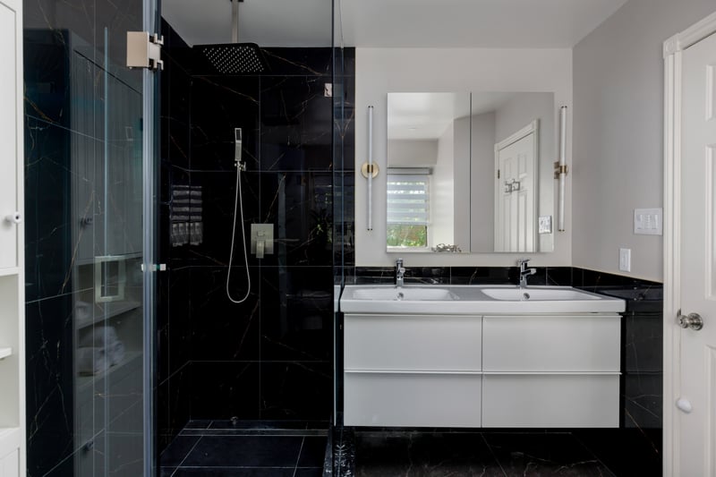 Luxury estate at 262 Mary St, Oakville, ON — photo 20