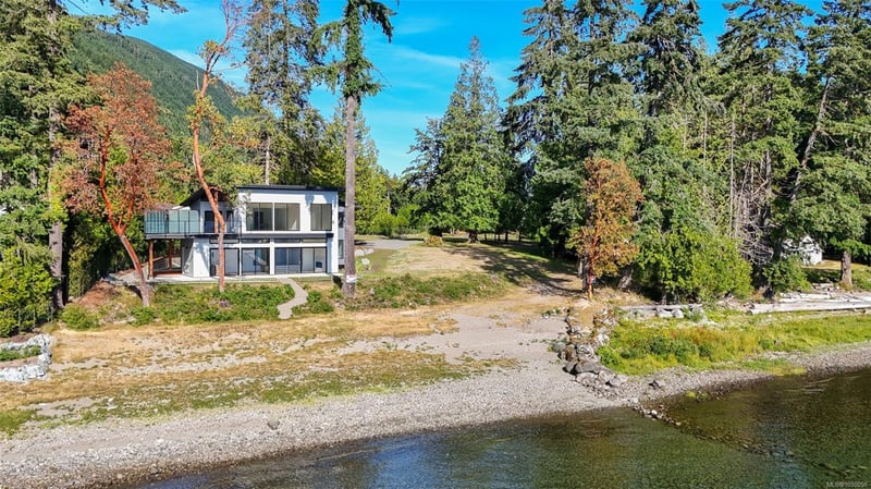 Luxury estate at Lot B Sa-Seen-Os Road, Youbou, BC — photo 19