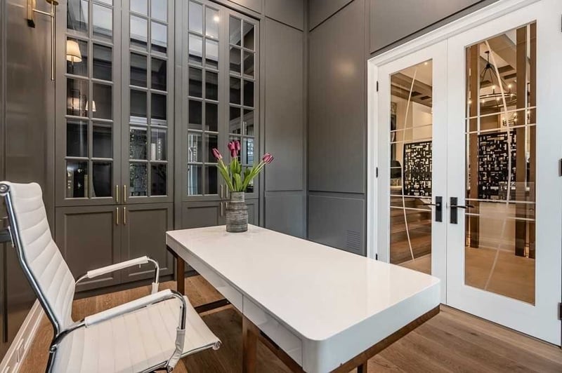Luxury estate at 3 Masters Road, Toronto — photo 8