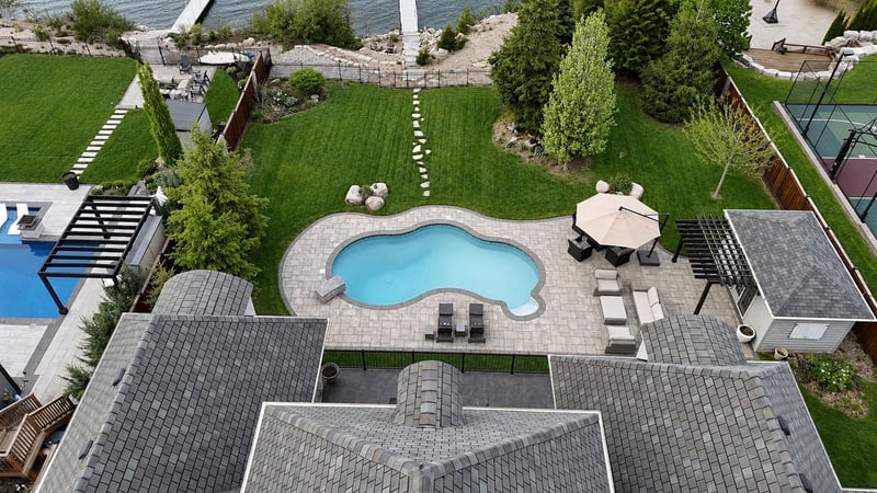 Luxury estate at 39 Plunkett Court, Barrie, ON — photo 4
