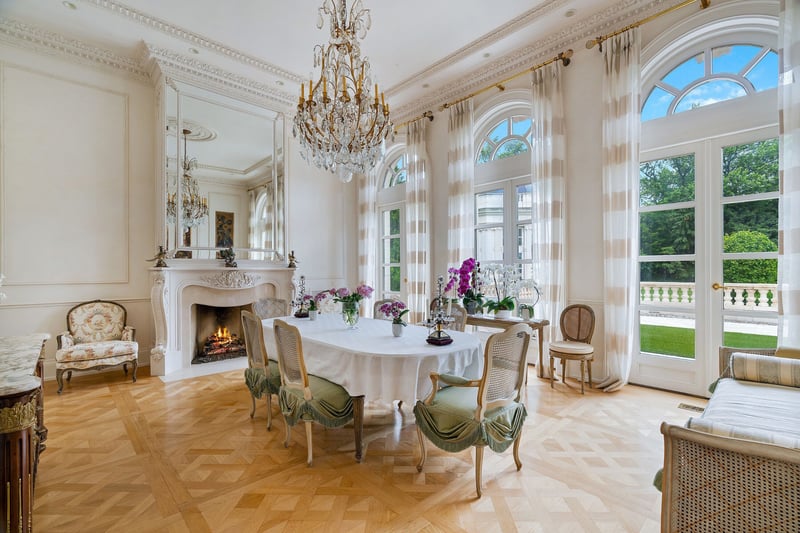 Luxury estate at 15 High Point Road, Toronto, ON — photo 3