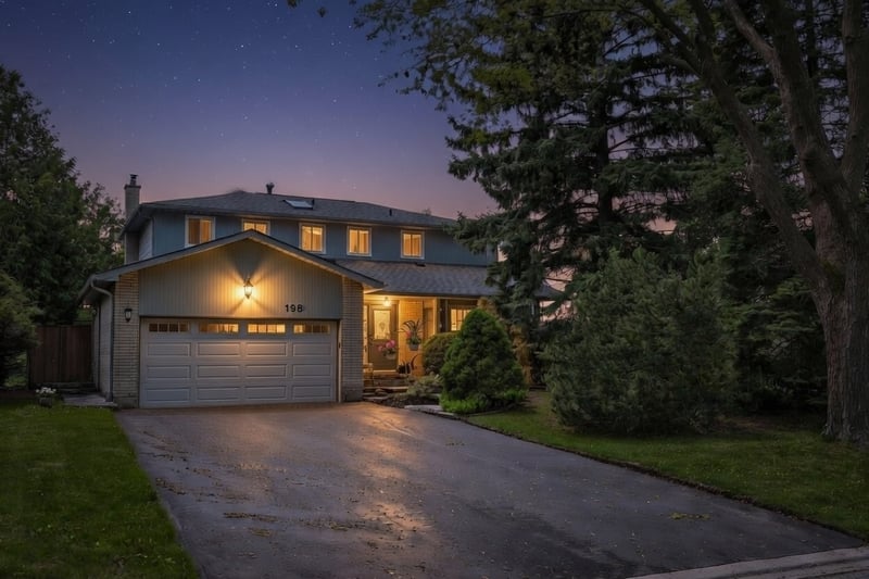 Luxury estate at 198 Romfield Circuit, Thornhill, ON — photo 22