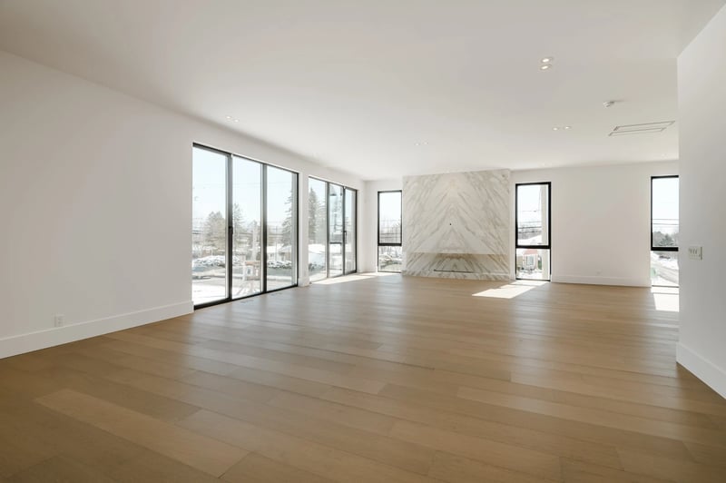 Luxury estate at 2040 Rue du Sommet Trinité, Saint-Bruno-de-Montarville, QC — photo 5