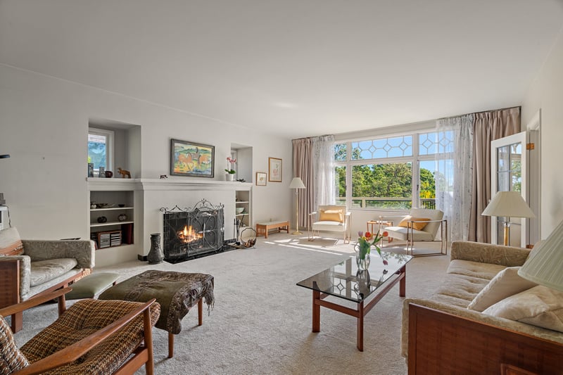 Luxury estate at 1019 Terrace Avenue, Victoria, BC — photo 12