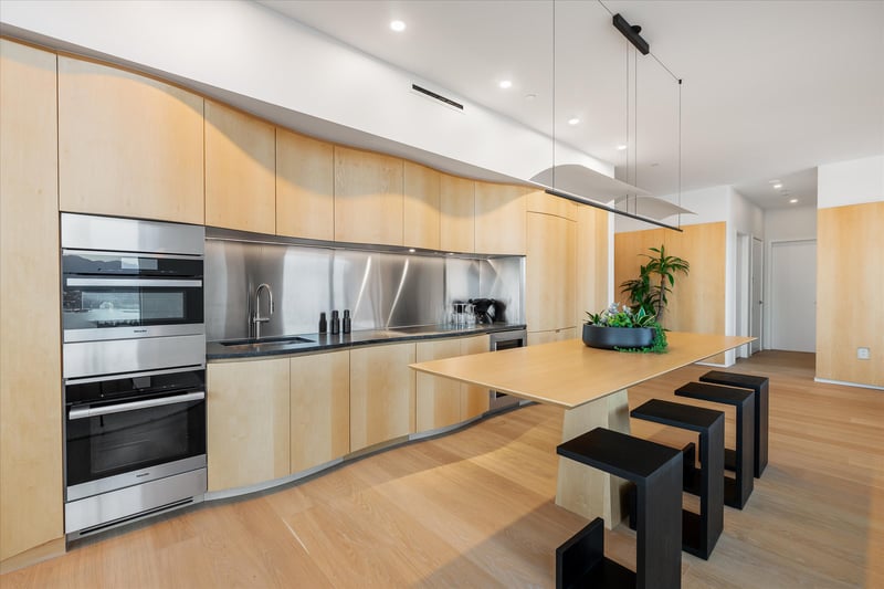 Luxury estate at 1568 Alberni Street #PH2, Vancouver, BC — photo 7