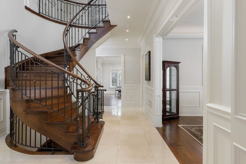 Luxury estate at 94 Munro Boulevard, Toronto, ON — photo 9