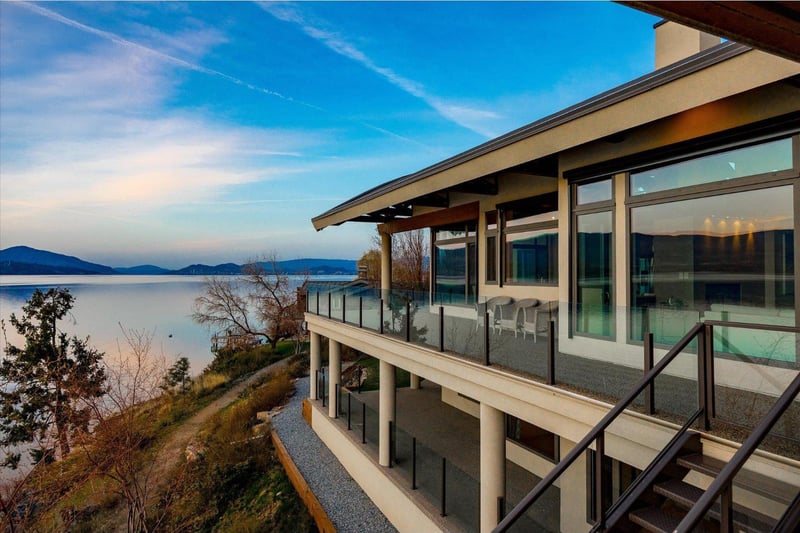 Luxury estate at 5560 Lakeshore Road, Kelowna, BC — photo 6