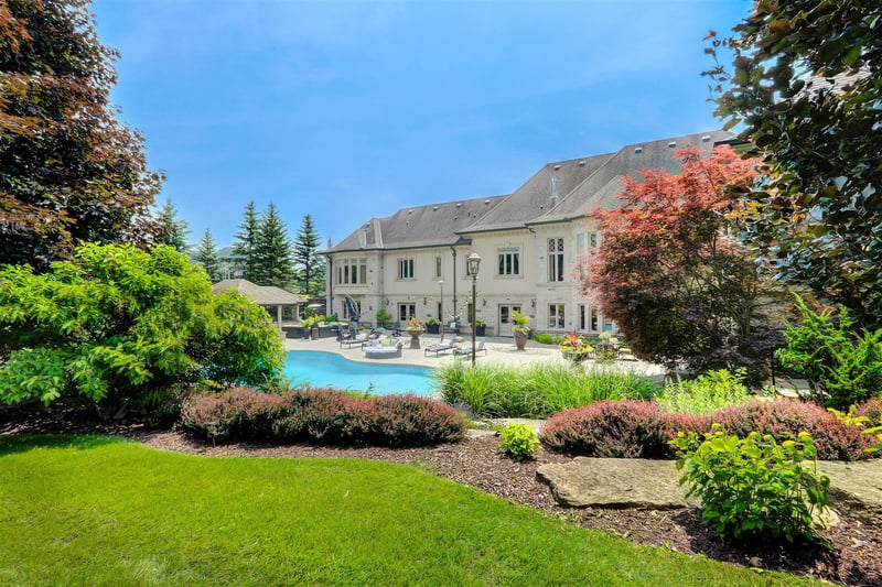 Luxury estate at 95 Eden Vale Dr, King City, ON — photo 58