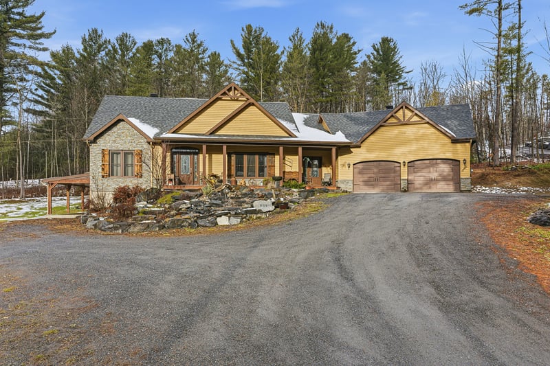 Luxury estate at 265 Rue Rosedale, Ayer's Cliff, QC — photo 33