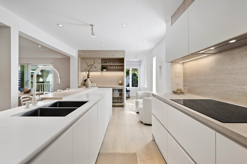 Luxury estate at 505 Burlington Avenue, Burlington, ON — photo 9