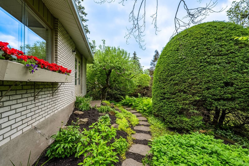Luxury estate at 1759 Rue Southmount, St-Bruno-de-Montarville, QC — photo 22