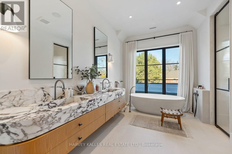Luxury estate at 424 Lytton Boulevard, Toronto, ON — photo 17