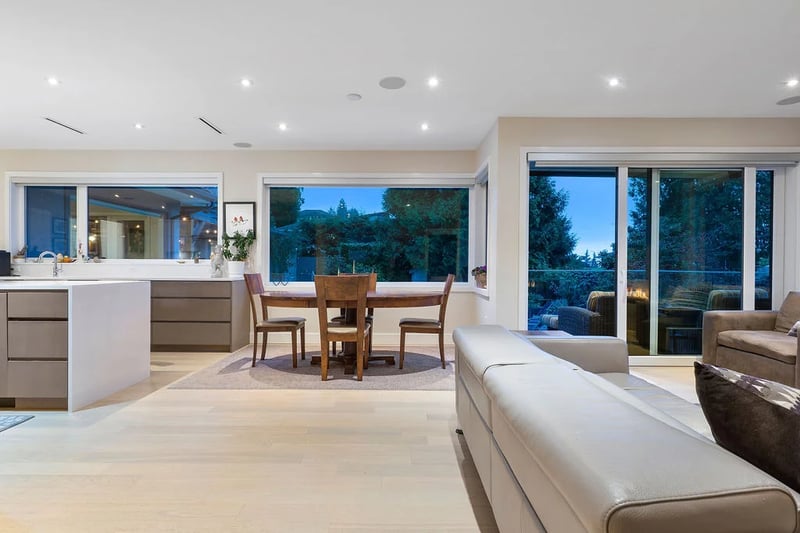 Luxury estate at 990 Jefferson Avenue, West Vancouver, BC — photo 13