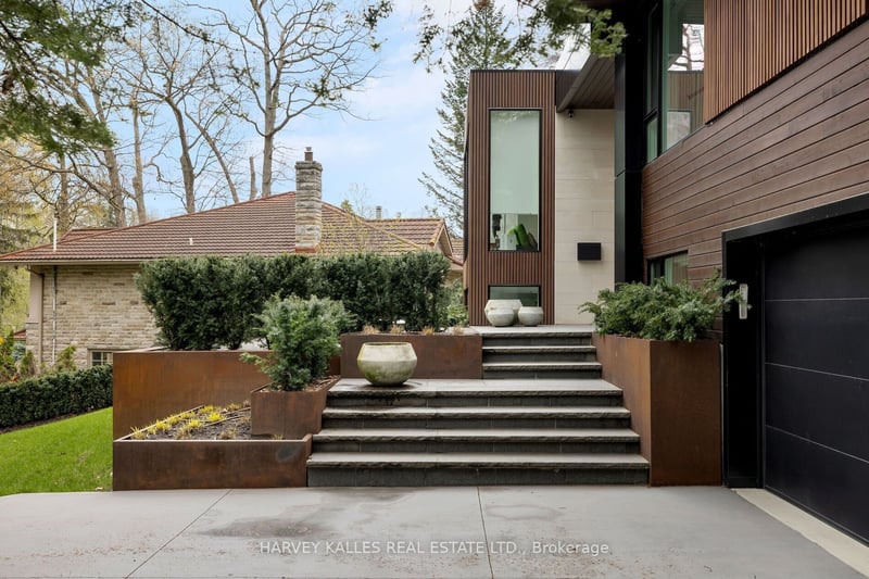Luxury estate at 30 Edenbrook Hill, Etobicoke, ON — photo 15