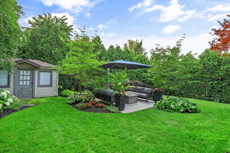 Luxury estate at 14 Delbrook Court, Hamilton, ON — photo 14