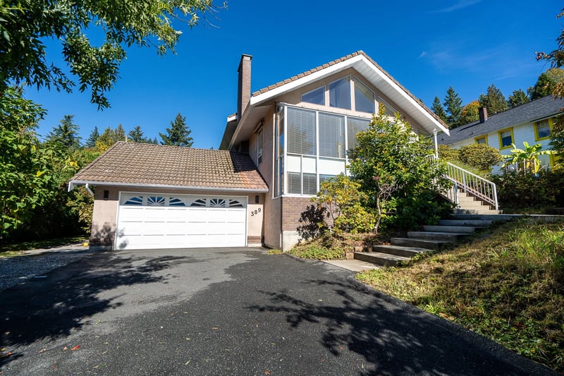 Luxury estate at 389 Metta Street, Port Moody, BC — photo 2
