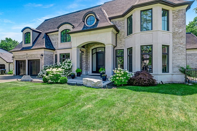 Luxury estate at 714 Atoka Drive, Mississauga, ON — photo 4