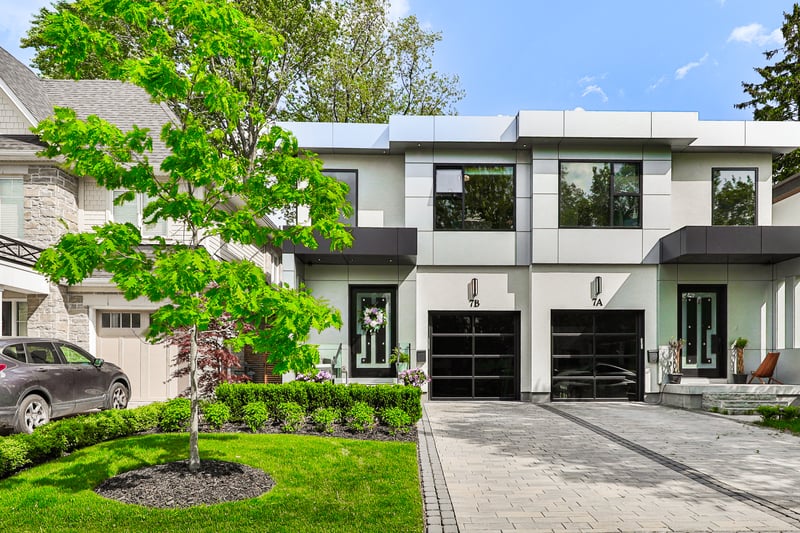 4-bedroom luxury home in 7B Iroquois Avenue, Mississauga, ON