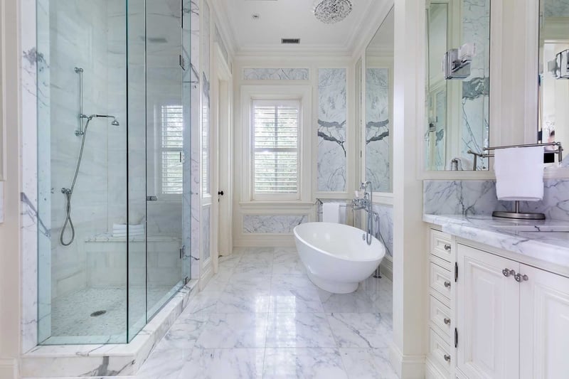 Luxury estate at 2 Montclair Avenue, Toronto — photo 9