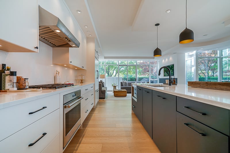 Luxury estate at 403 Beach Crescent, Vancouver, BC — photo 6