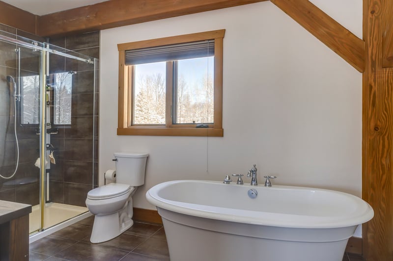 Luxury estate at 8 Rue des Cascades, Eastman, QC — photo 12