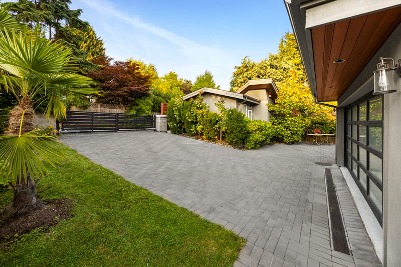 Luxury estate at 2449 Kings Avenue, West Vancouver, BC — photo 14