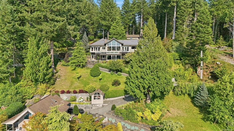 Luxury estate at 1157 West Road, Quadra Island, BC — photo 13