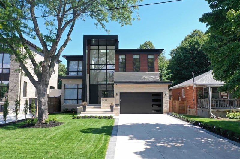 Luxury estate at 1433 Myron Drive, Mississauga — photo 1