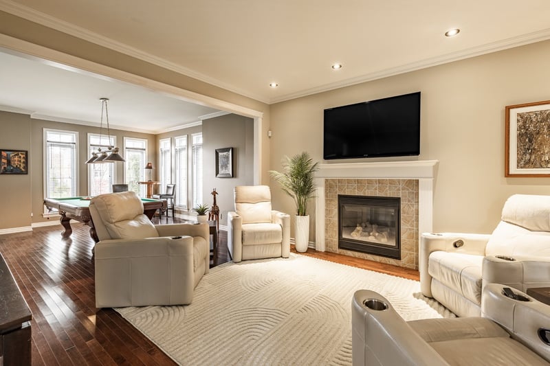 Luxury estate at 383 Rue des Échevins, Saint-Jean-sur-Richelieu, QC — photo 6
