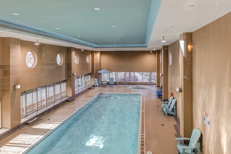 Luxury estate at 99 Spruce Place Southwest #2102, Calgary, AB — photo 12