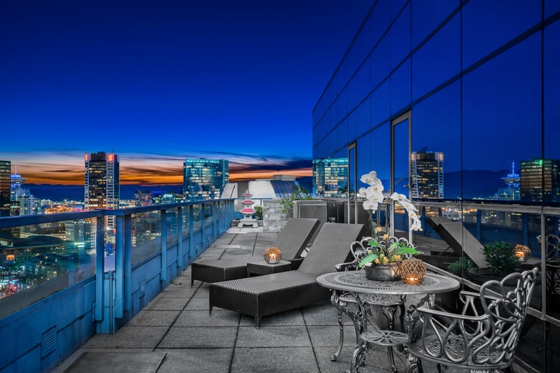 Luxury estate at PH 3000 1050 Burrard Street, Vancouver — photo 4