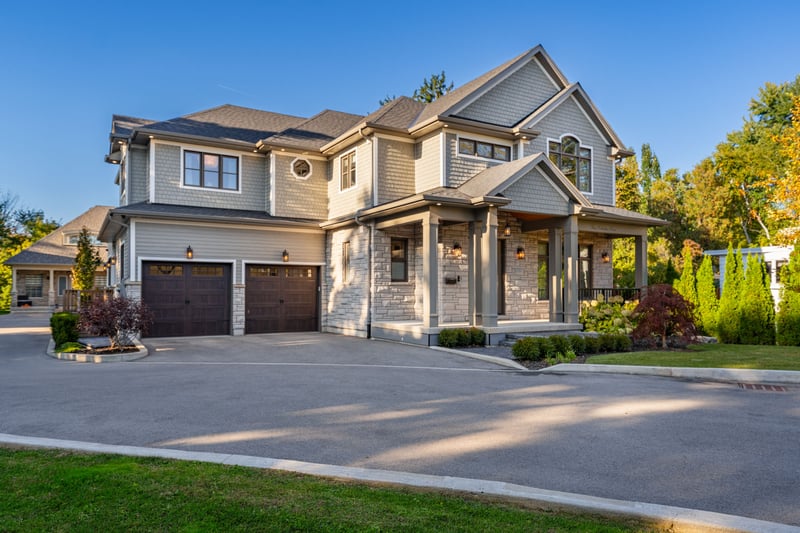 Luxury estate at 2265 Lakeshore Road #3, Burlington, ON — photo 3
