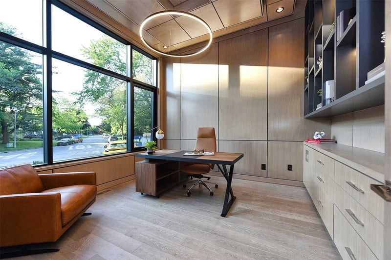 Luxury estate at 4042 Apple Valley Lane, Burlington — photo 4