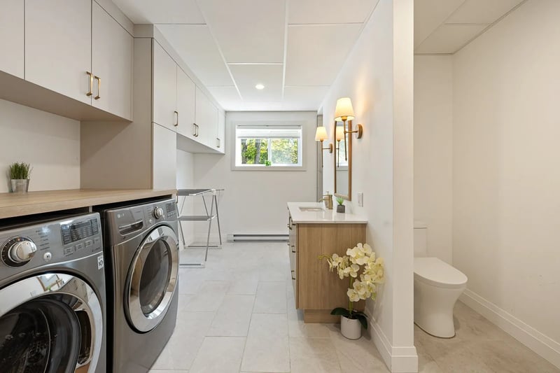 Luxury estate at 303 Rue Bergeron Est, Granby, QC — photo 33