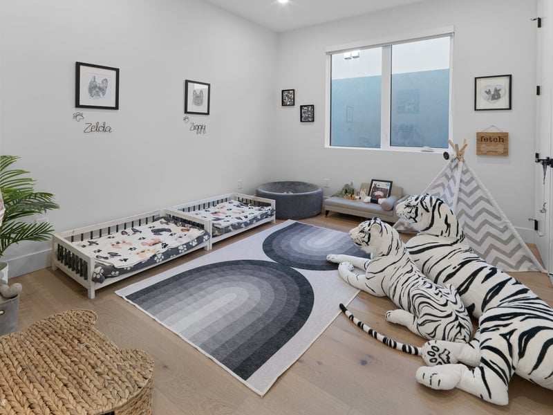 Luxury estate at 8707 Strathearn Crescent Northwest, Edmonton, AB — photo 22