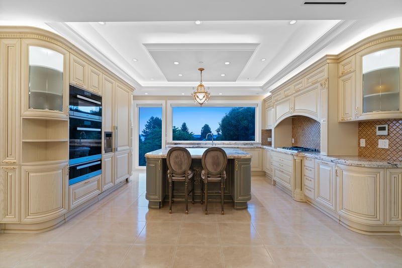 Luxury estate at 2540 Mathers Avenue, West Vancouver, BC — photo 26