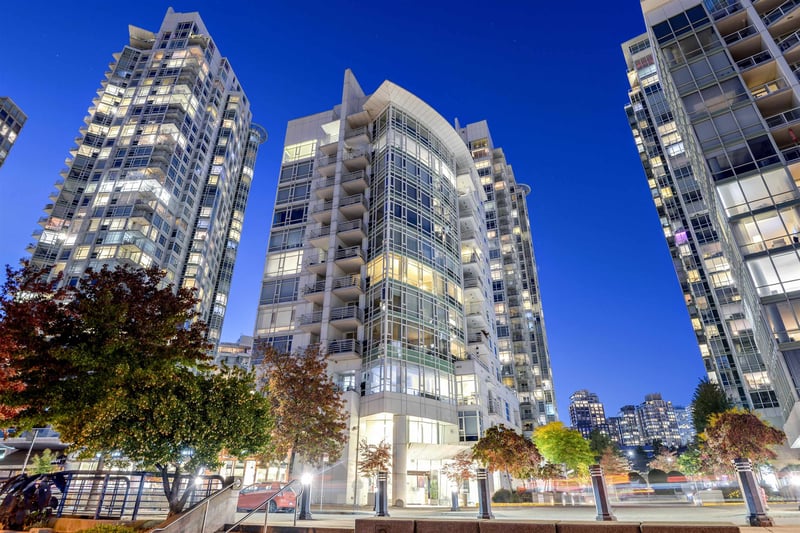 Luxury estate at 1111 Marinaside Crescent #1501, Vancouver, BC — photo 15