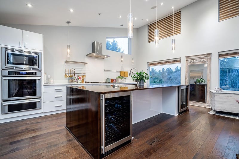 Luxury estate at 2800 Bayview Street, Surrey, BC — photo 6