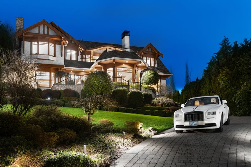 Luxury estate at 707 Eyremount Drive, West Vancouver — photo 2