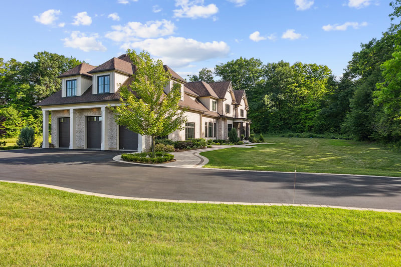 Luxury estate at 2606 Harvest Moon Lane, Burlington, ON — photo 3