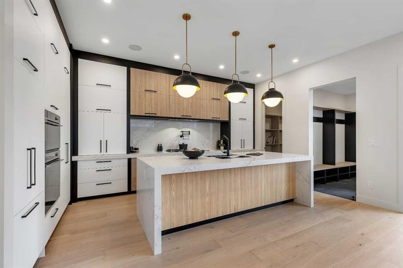 Luxury estate at 342 Normandy Drive Southwest, Calgary, AB — photo 9