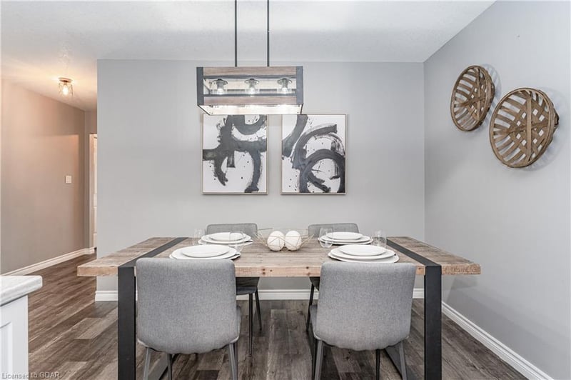 Luxury estate at 36 Ann Street S, Clifford — photo 12