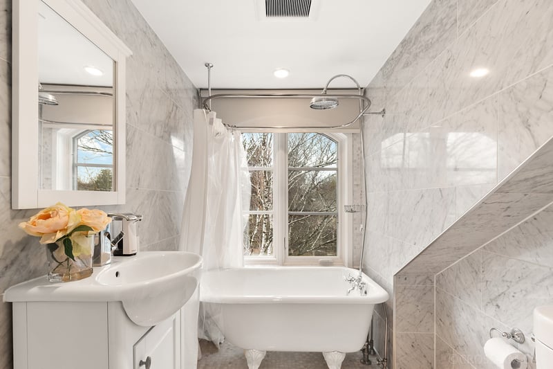 Luxury estate at 27 Strathgowan Crescent, Toronto, ON — photo 23