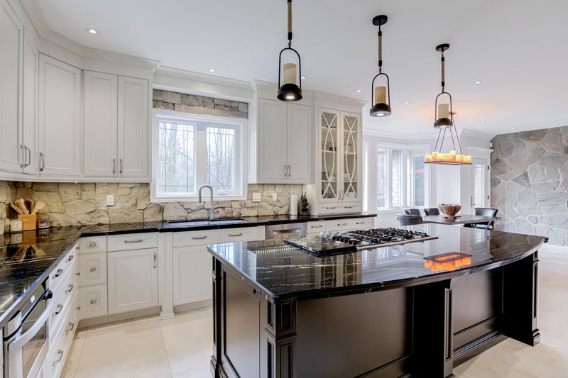 Luxury estate at 18 Elder Crescent, Hamilton, ON — photo 14