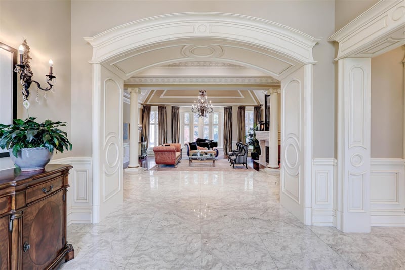 Luxury estate at 95 Eden Vale Dr, King City, ON — photo 20
