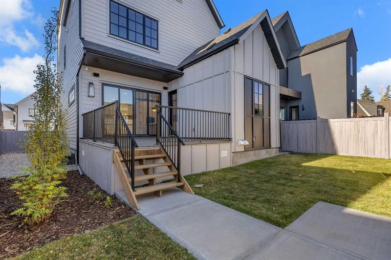 Luxury estate at 342 Normandy Drive Southwest, Calgary, AB — photo 24