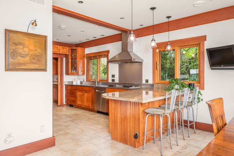 Luxury estate at 7302 Old Stamp Mill Road, Vernon, BC — photo 10