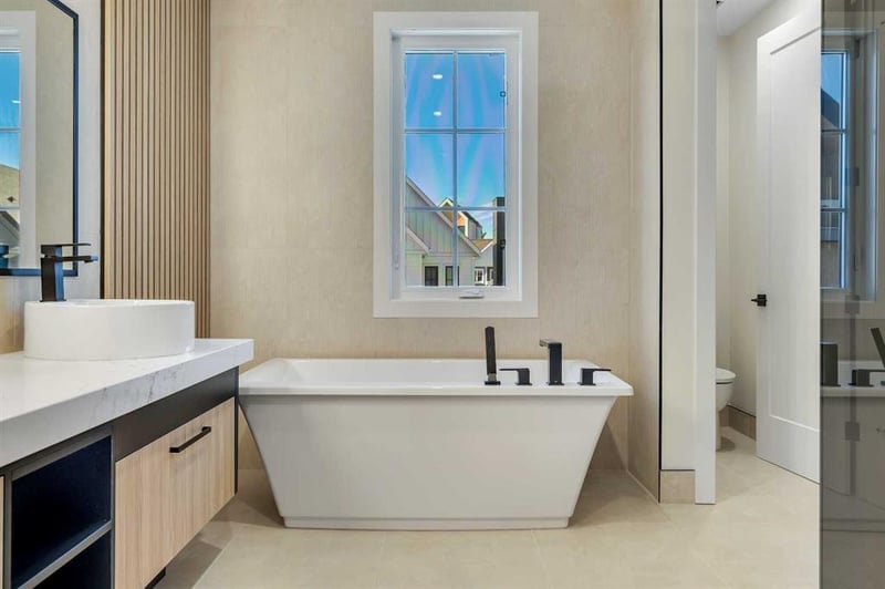 Luxury estate at 342 Normandy Drive Southwest, Calgary, AB — photo 15